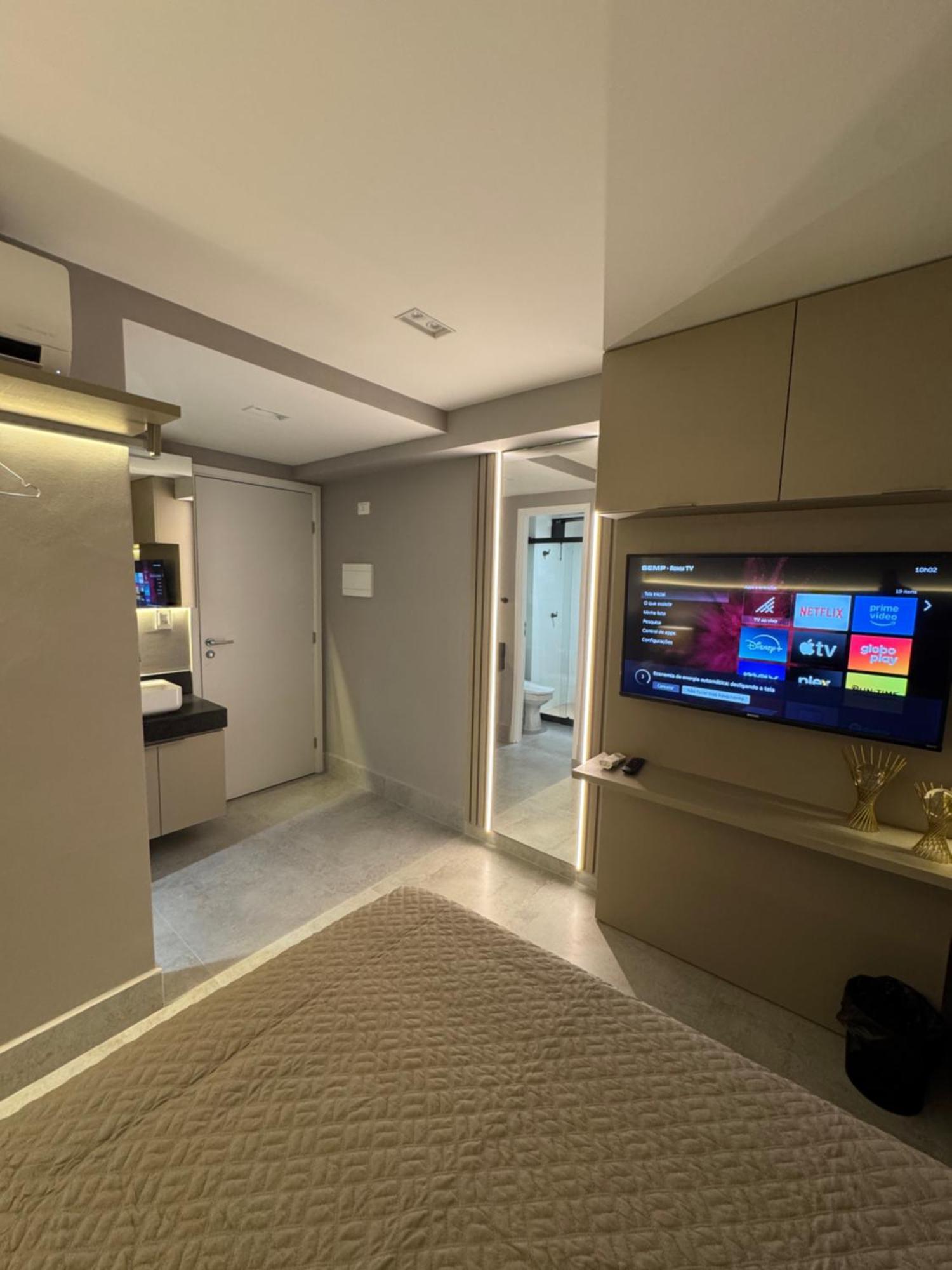 Apartamento Flat Piscina Borda Infinita A 50m Do Mar - 214 *